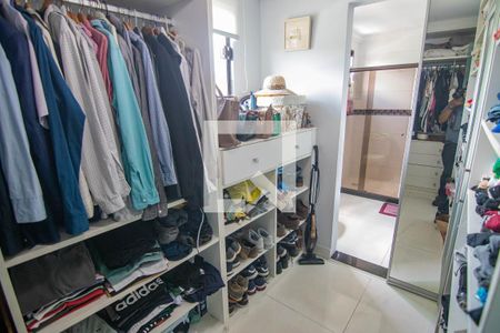Casa à venda com 683m², 4 quartos e 3 vagasCloset do quarto 3