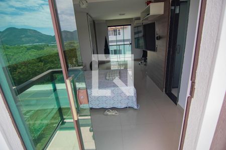 Casa à venda com 683m², 4 quartos e 3 vagasSacada