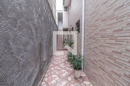 Casa à venda com 119m², 2 quartos e 2 vagasCorredor Externo