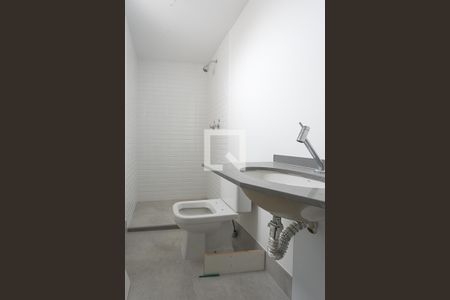 Apartamento para alugar com 67m², 2 quartos e 2 vagas Apartamento para alugar com 67m², 2 quartos e 2 vagasBanheiro da Suíte 1