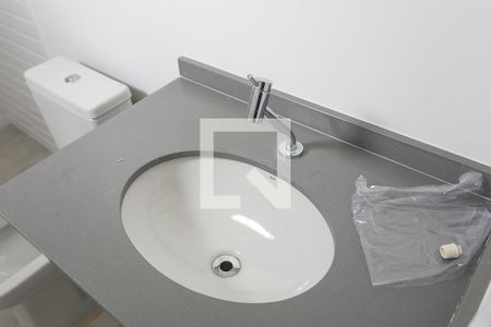 Apartamento para alugar com 67m², 2 quartos e 2 vagas Apartamento para alugar com 67m², 2 quartos e 2 vagasBanheiro da Suíte 1