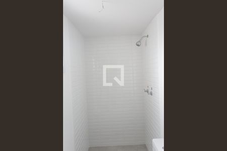 Apartamento para alugar com 67m², 2 quartos e 2 vagas Apartamento para alugar com 67m², 2 quartos e 2 vagasBanheiro da Suíte 1