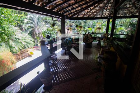 Casa à venda com 250m², 4 quartos e 2 vagasGaragem