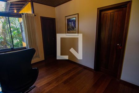 Casa à venda com 250m², 4 quartos e 2 vagasMesanino