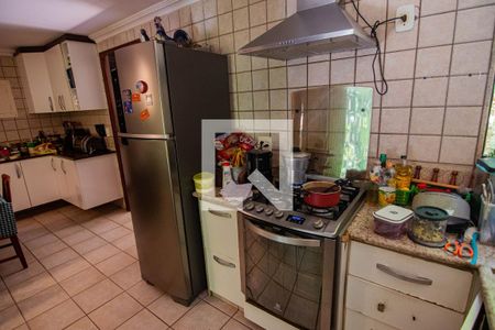 Casa à venda com 250m², 4 quartos e 2 vagasCozinha