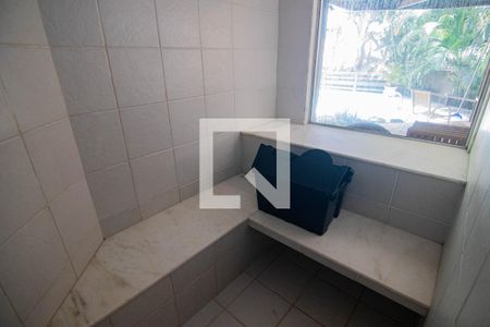 Casa à venda com 250m², 4 quartos e 2 vagasSauna
