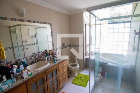 Casa à venda com 250m², 4 quartos e 2 vagasBanheiro da Suíte 3