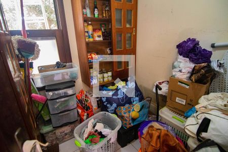 Casa à venda com 250m², 4 quartos e 2 vagasQuarto de Serviço