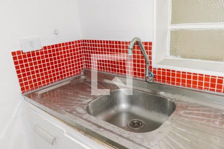 Casa à venda com 99m², 2 quartos e sem vaga Casa à venda com 99m², 2 quartos e sem vagaCozinha Pia