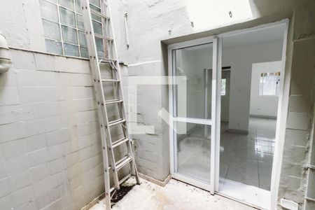 Casa à venda com 99m², 2 quartos e sem vaga Casa à venda com 99m², 2 quartos e sem vagaLavanderia