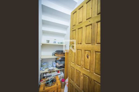 Casa à venda com 235m², 3 quartos e sem vagaCloset