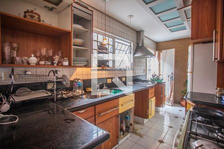 Casa à venda com 235m², 3 quartos e sem vagaCozinha