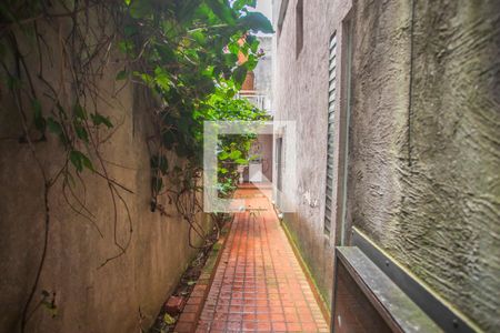 Casa à venda com 235m², 3 quartos e sem vagaCorredor externo