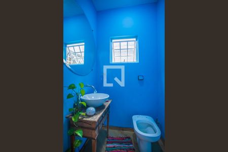 Casa à venda com 235m², 3 quartos e sem vagaLavabo