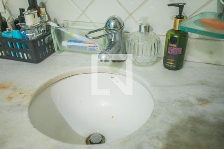 Casa à venda com 235m², 3 quartos e sem vagaBanheiro - Torneira