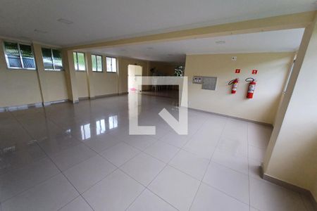 Apartamento para alugar com 71m², 2 quartos e 1 vagaÁrea comum - Salão de festas