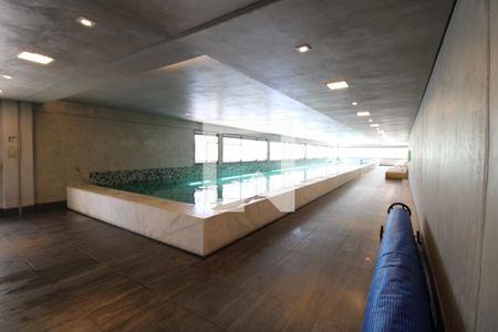 Studio à venda com 51m², 1 quarto e 1 vagaÁrea comum - Piscina coberta