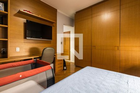 Apartamento à venda com 259m², 3 quartos e 2 vagasSuíte 2