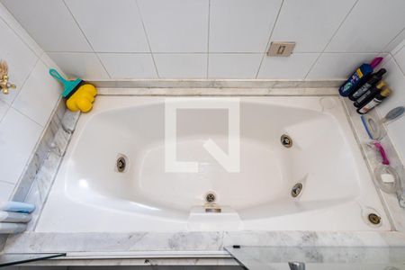 Apartamento à venda com 259m², 3 quartos e 2 vagasBanheiro da Suíte 1