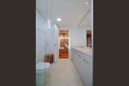 Apartamento à venda com 171m², 3 quartos e 3 vagas Apartamento à venda com 171m², 3 quartos e 3 vagasBanheiro da Suíte Master