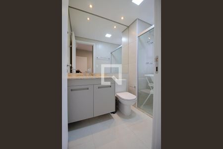 Apartamento à venda com 171m², 3 quartos e 3 vagas Apartamento à venda com 171m², 3 quartos e 3 vagasBanheiro da Suíte 2