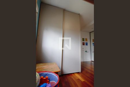 Apartamento à venda com 171m², 3 quartos e 3 vagas Apartamento à venda com 171m², 3 quartos e 3 vagasSuíte 3