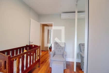 Apartamento à venda com 171m², 3 quartos e 3 vagas Apartamento à venda com 171m², 3 quartos e 3 vagasSuíte 2