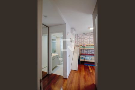 Apartamento à venda com 171m², 3 quartos e 3 vagas Apartamento à venda com 171m², 3 quartos e 3 vagasSuíte 3