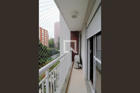 Apartamento à venda com 171m², 3 quartos e 3 vagas Apartamento à venda com 171m², 3 quartos e 3 vagasVaranda da Suíte Master