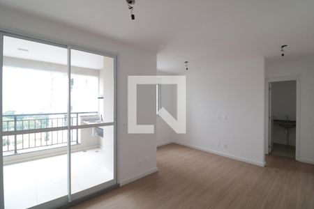 Sala/Cozinha de apartamento para alugar com 2 quartos, 69m² em Pari, São Paulo