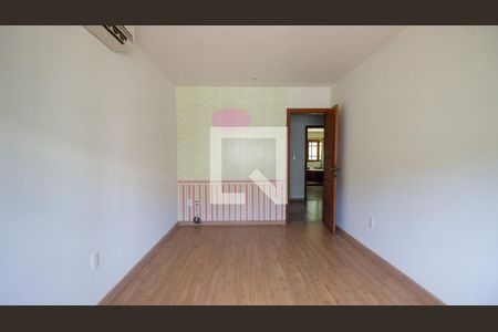 Casa de condomínio para alugar com 210m², 4 quartos e 1 vaga Casa de condomínio para alugar com 210m², 4 quartos e 1 vagaQuarto 1