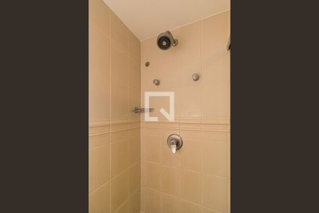 Banheiro da Suíte de apartamento à venda com 1 quarto, 44m² em Rio Branco, Porto Alegre