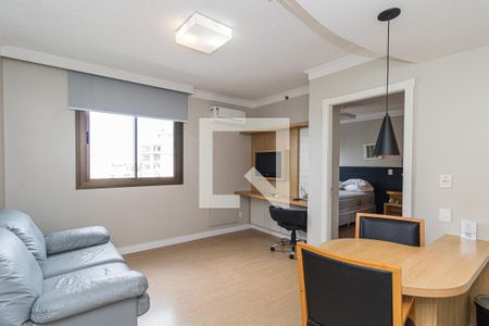 Sala/Cozinha de apartamento à venda com 1 quarto, 44m² em Rio Branco, Porto Alegre