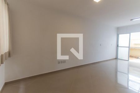 Sala   de casa de condomínio para alugar com 3 quartos, 100m² em Vila Irmãos Arnoni, São Paulo