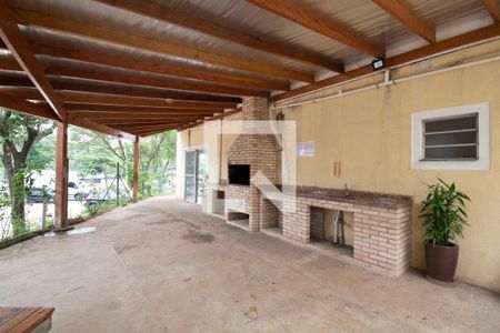 Apartamento à venda com 42m², 2 quartos e 1 vaga Apartamento à venda com 42m², 2 quartos e 1 vagaÁrea comum - Churrasqueira