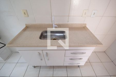 Apartamento à venda com 42m², 2 quartos e 1 vaga Apartamento à venda com 42m², 2 quartos e 1 vagaCozinha e Área de Serviço