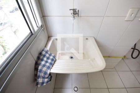 Apartamento à venda com 42m², 2 quartos e 1 vaga Apartamento à venda com 42m², 2 quartos e 1 vagaCozinha e Área de Serviço