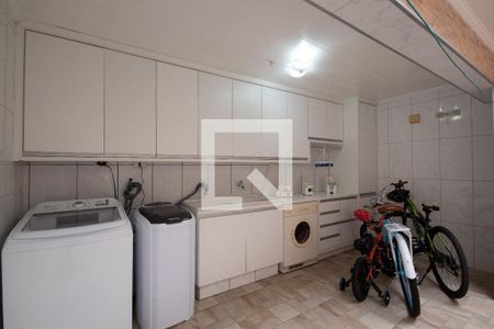 Casa à venda com 181m², 2 quartos e 2 vagas Casa à venda com 181m², 2 quartos e 2 vagasÁrea de Serviço
