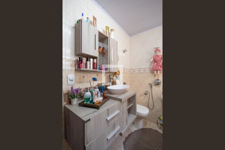 Casa à venda com 181m², 2 quartos e 2 vagas Casa à venda com 181m², 2 quartos e 2 vagasBanheiro