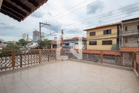 Casa à venda com 181m², 2 quartos e 2 vagas Casa à venda com 181m², 2 quartos e 2 vagasSacada do Quarto 2