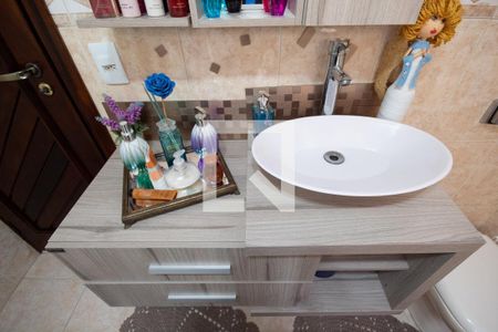 Casa à venda com 181m², 2 quartos e 2 vagas Casa à venda com 181m², 2 quartos e 2 vagasBanheiro