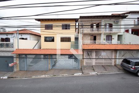 Casa à venda com 181m², 2 quartos e 2 vagas Casa à venda com 181m², 2 quartos e 2 vagasVista do Quarto 2