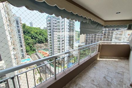 Varanda de apartamento para alugar com 3 quartos, 153m² em Icaraí, Niterói