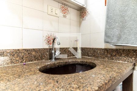 Apartamento para alugar com 60m², 2 quartos e sem vagaBanheiro - Torneira