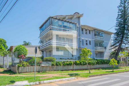 Apartamento à venda com 200m², 3 quartos e 2 vagas Apartamento à venda com 200m², 3 quartos e 2 vagasFachada
