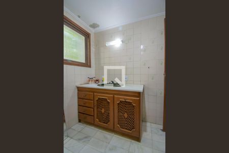 Apartamento à venda com 200m², 3 quartos e 2 vagas Apartamento à venda com 200m², 3 quartos e 2 vagasBanheiro da Suíte