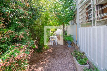 Apartamento à venda com 200m², 3 quartos e 2 vagas Apartamento à venda com 200m², 3 quartos e 2 vagasQuintal