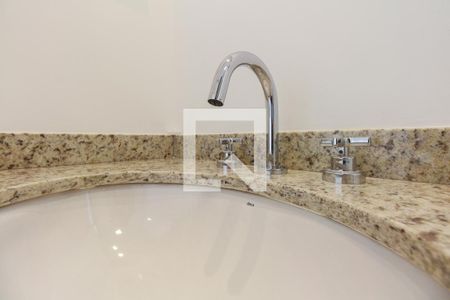 Apartamento para alugar com 164m², 3 quartos e 3 vagasBanheiro Suíte 2