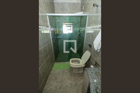 Casa à venda com 415m², 5 quartos e 3 vagasBanheiro social