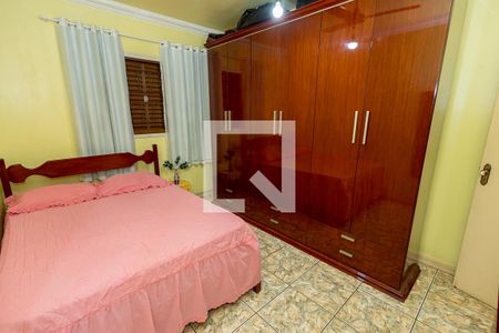 Casa à venda com 415m², 5 quartos e 3 vagasQuarto 2